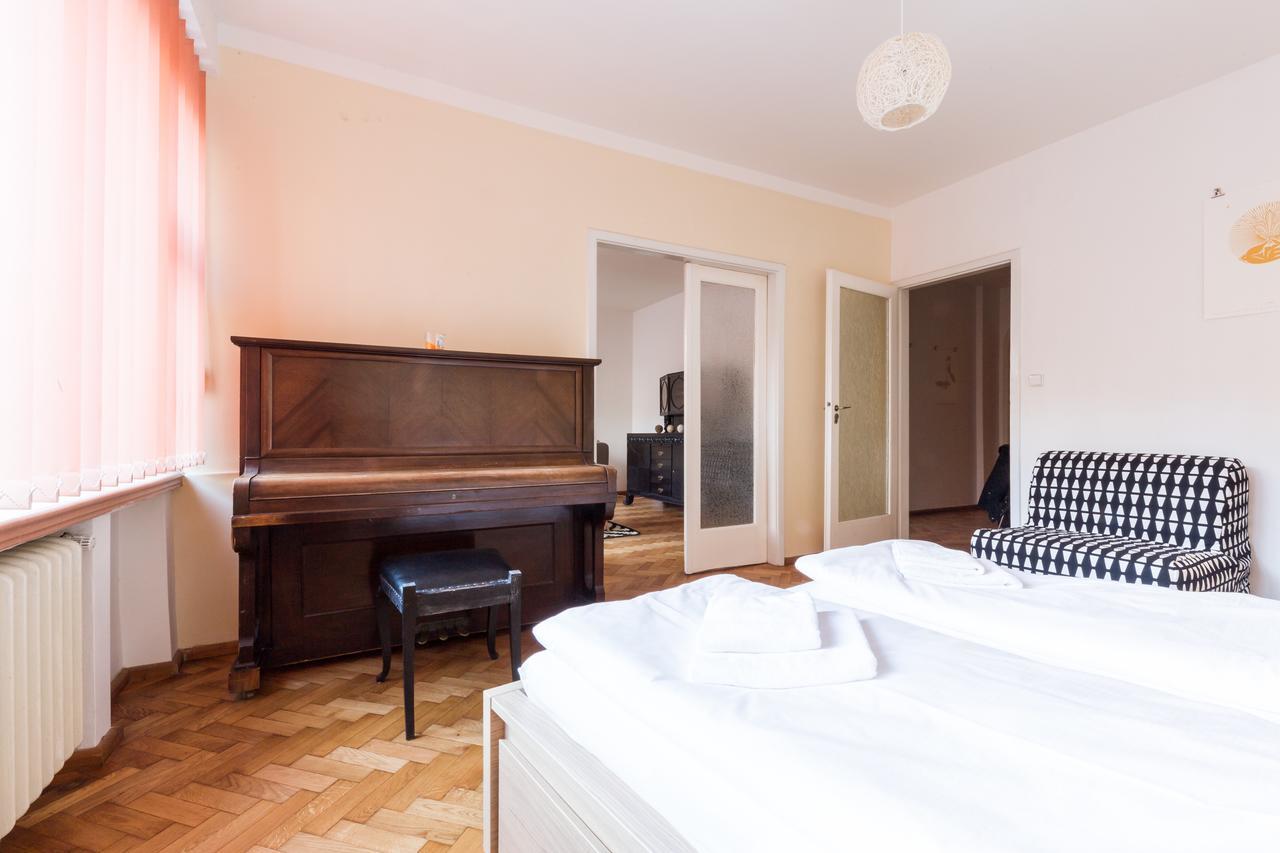 Beautiful City Center Apartments Prag Exteriör bild