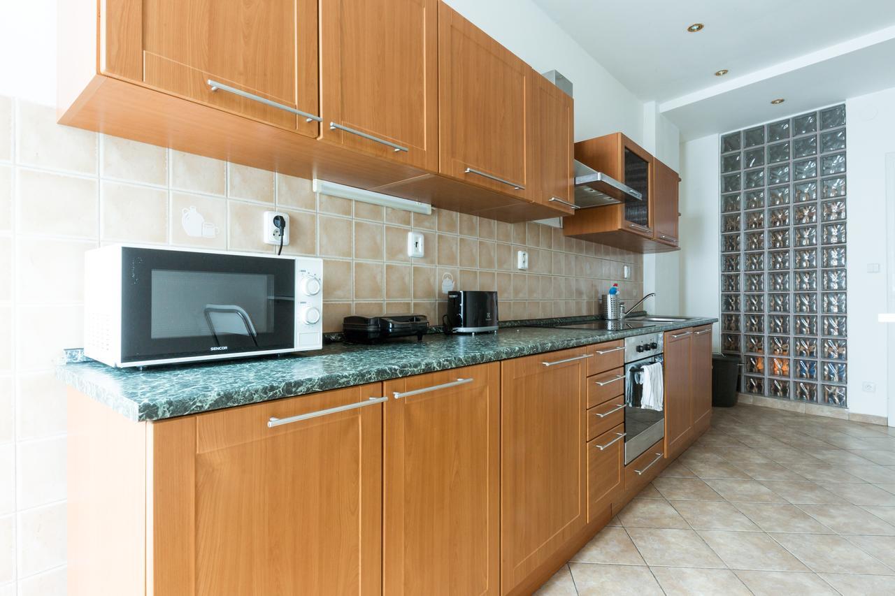 Beautiful City Center Apartments Prag Exteriör bild