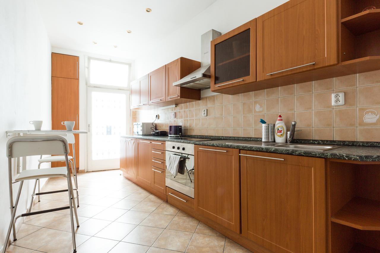 Beautiful City Center Apartments Prag Exteriör bild