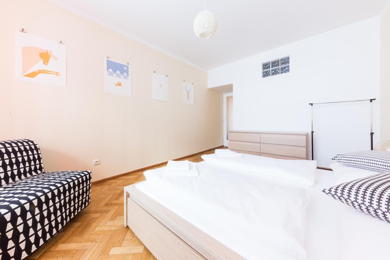 Beautiful City Center Apartments Prag Exteriör bild